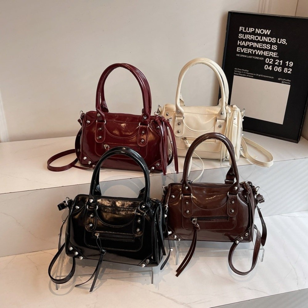 Vintage Rivets Pillow Bag Larg - Top Handle Patent Bag 评论和价格