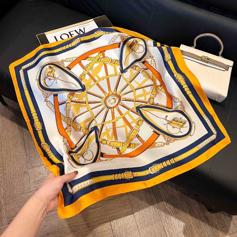 Luxury Design Skinny Silk Squa - Luxury Bags Online 评论和价格