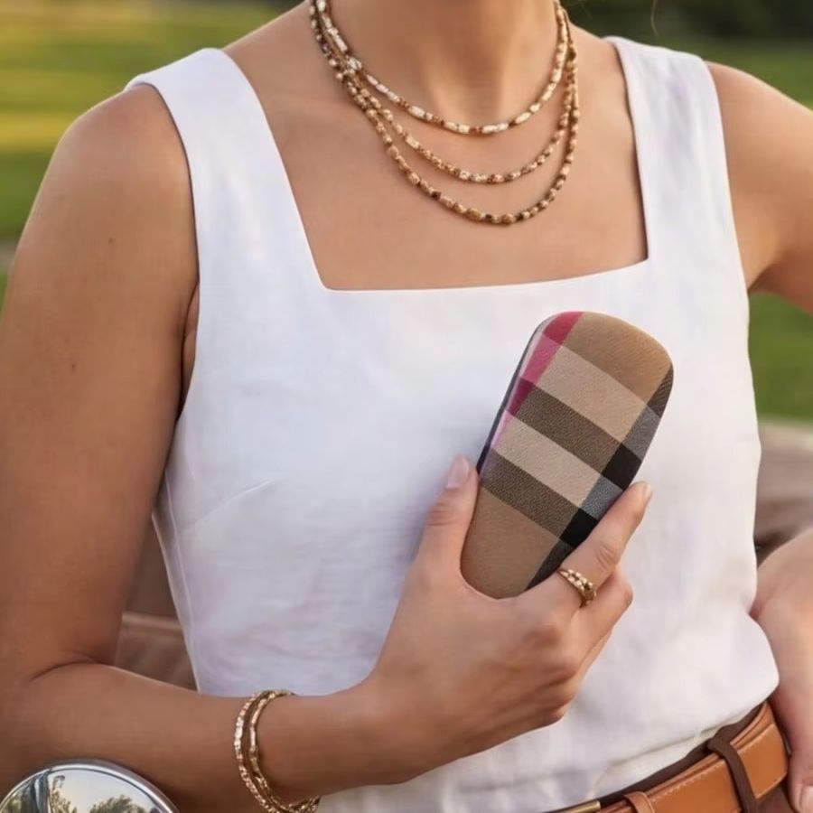 Burberry Limited Wine Brown Le - Luxury Bags Coach 评论和价格